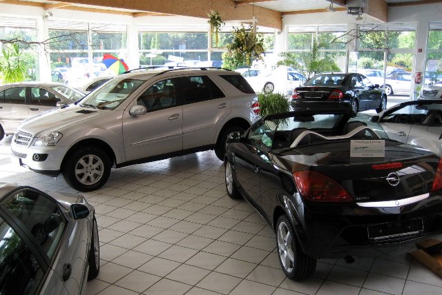 Herzlich willkommen beim Autohaus Nelis